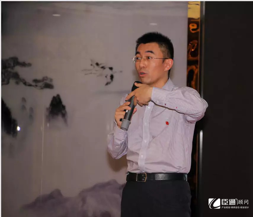 1544422776730636.jpg 640.webp (4).jpg